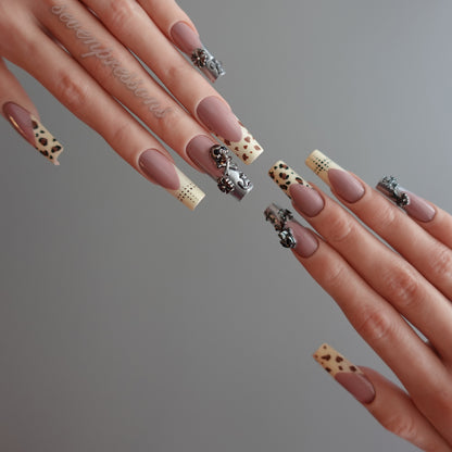 🦋 Desert Mirage Charm  2512103