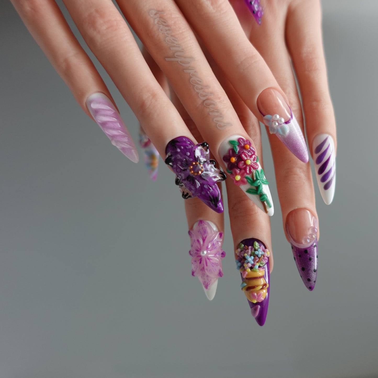 🌸 Enchanted Violet Garden  2510223