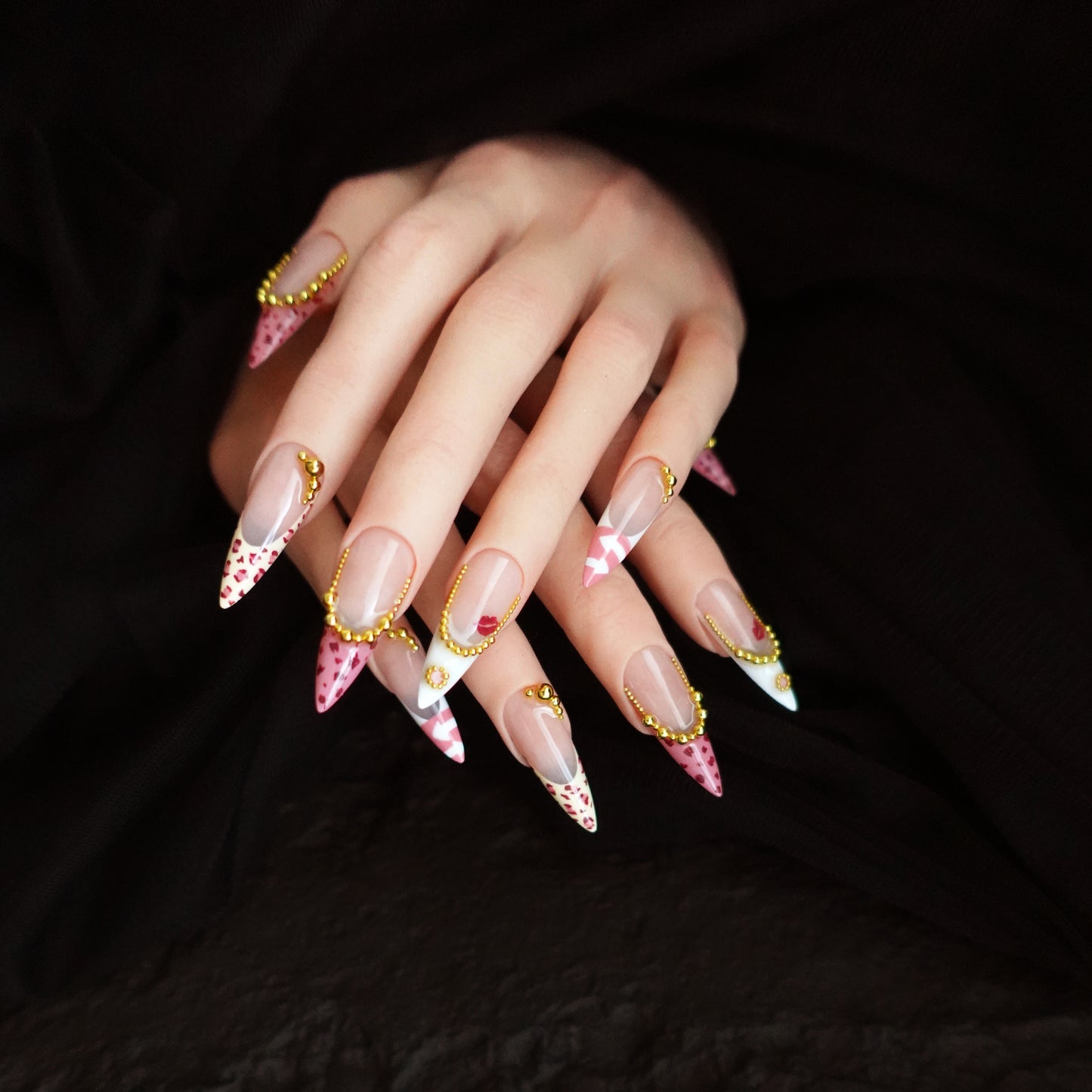 🌸 Kissed Leopard  2509298