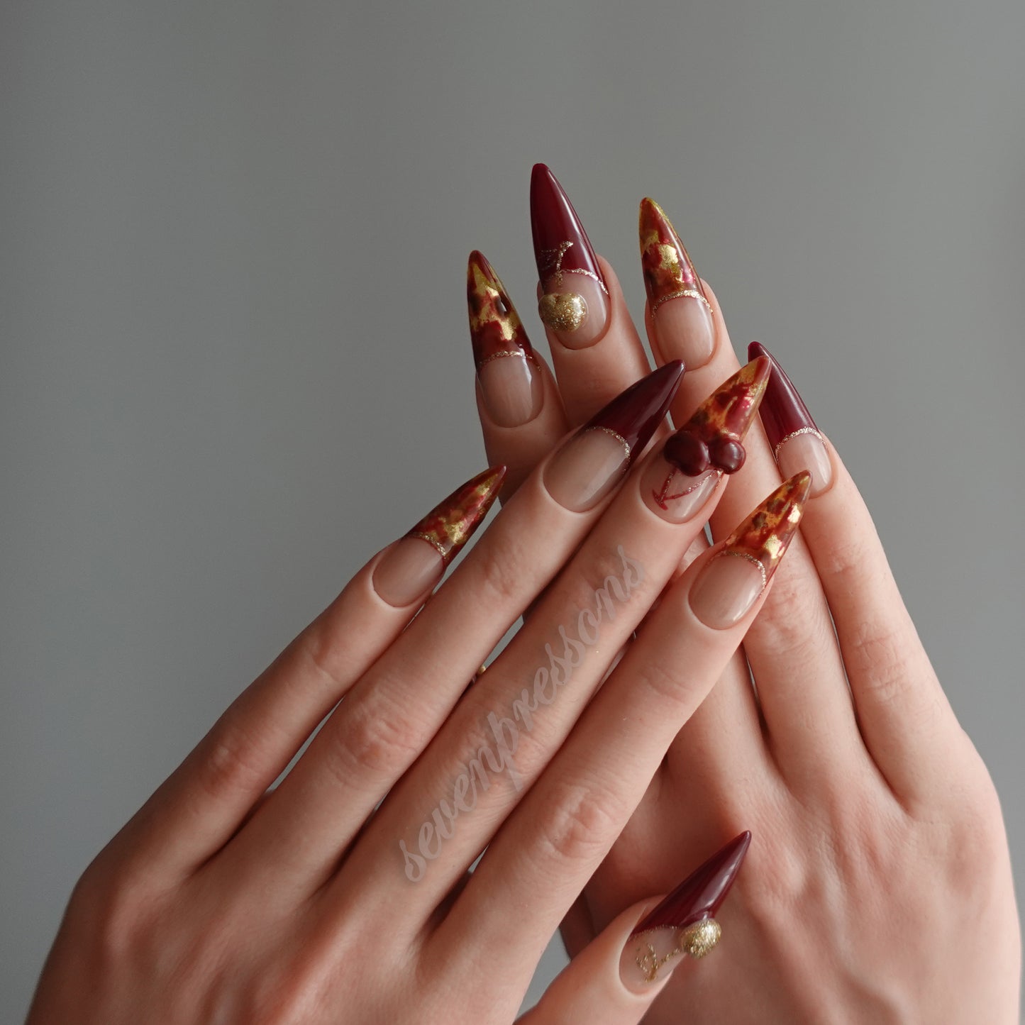 🍒 Crimson Gilded Cherry  2512391