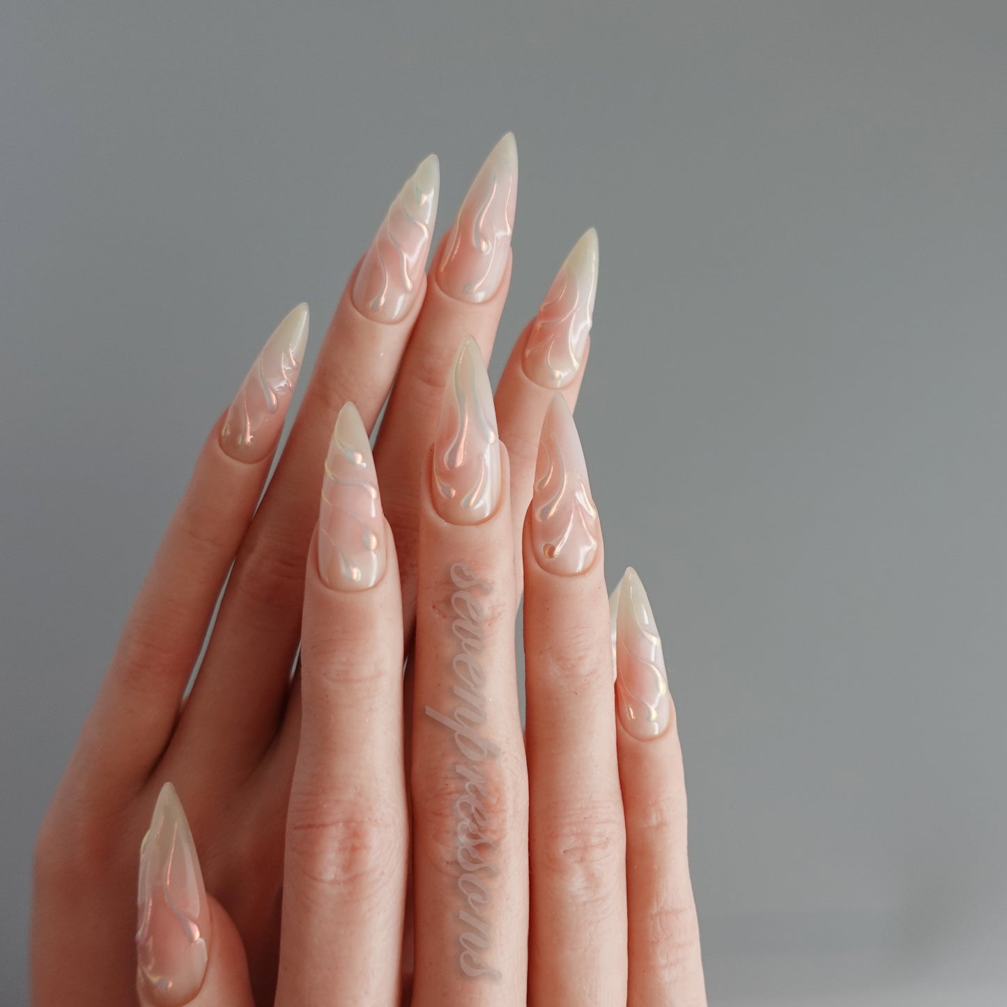 🌸 Ethereal Whisper  2510246