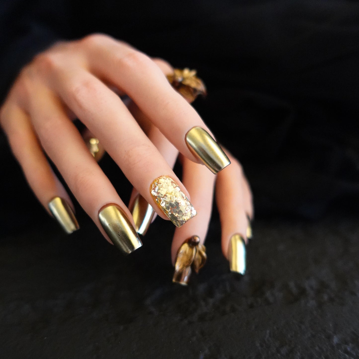 ✨ Product Name: Gilded Petal 2505204