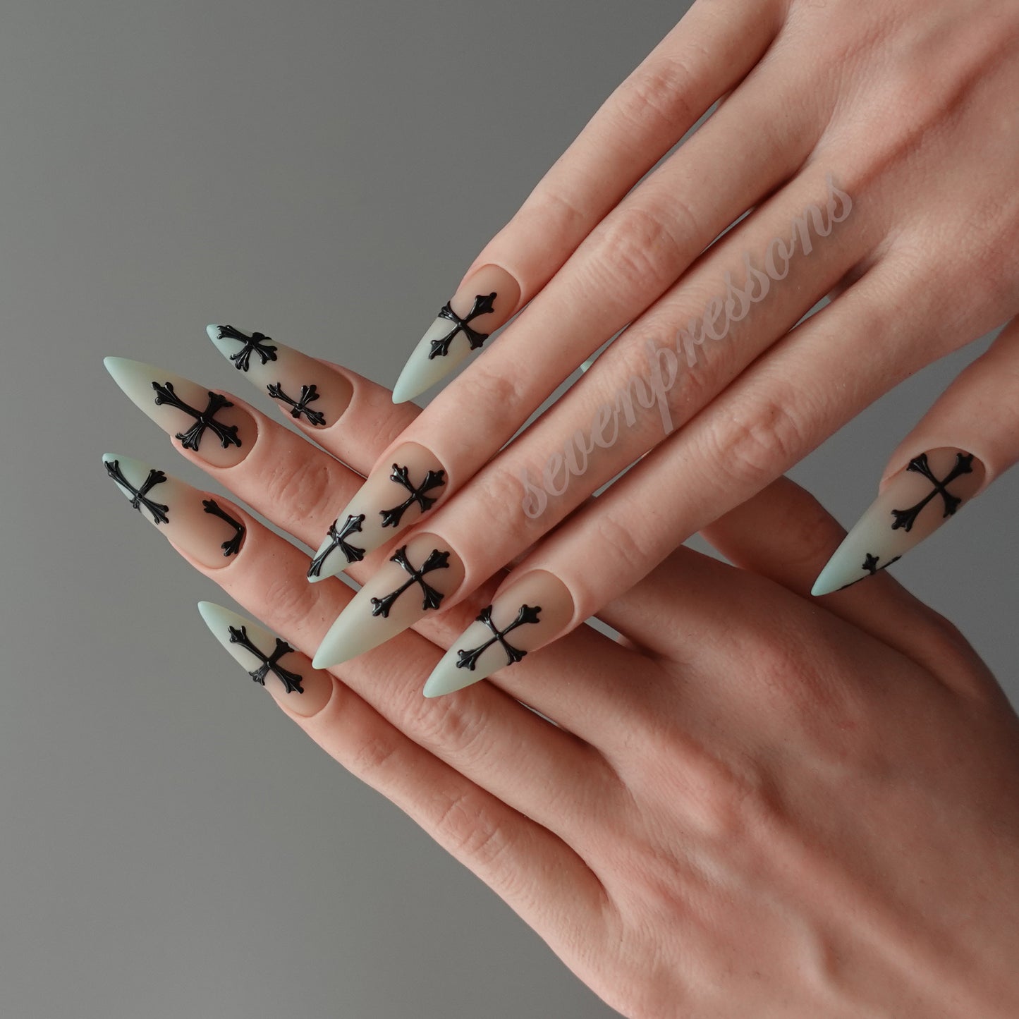 ✠ アイボリー・クロス・ベネディクション  2512134