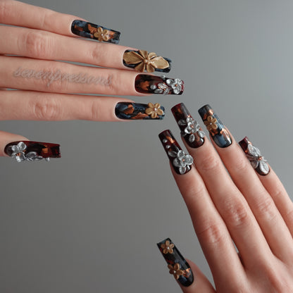 ✨ 🦂 Molten Monarch  2512091