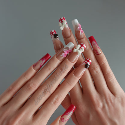 🎀 Strawberry Picnic  2510228