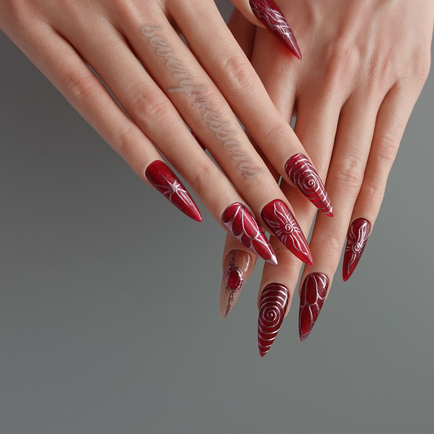 🕷️ Crimson Web  2510249