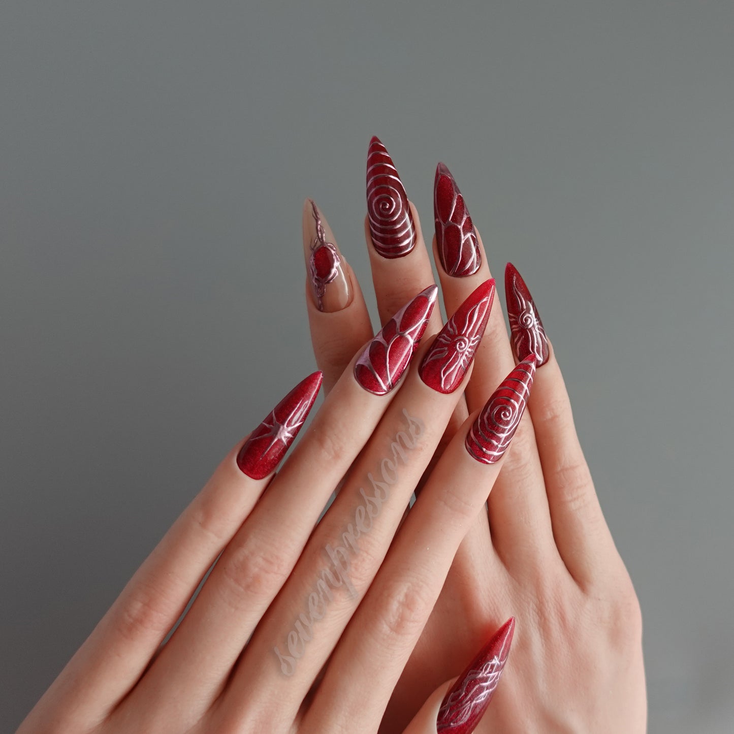 🕷️ Crimson Web  2510249