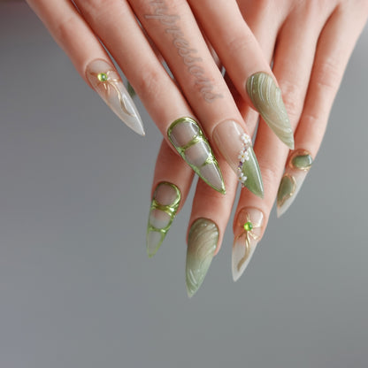 🪷  Whispering Grove  2510252