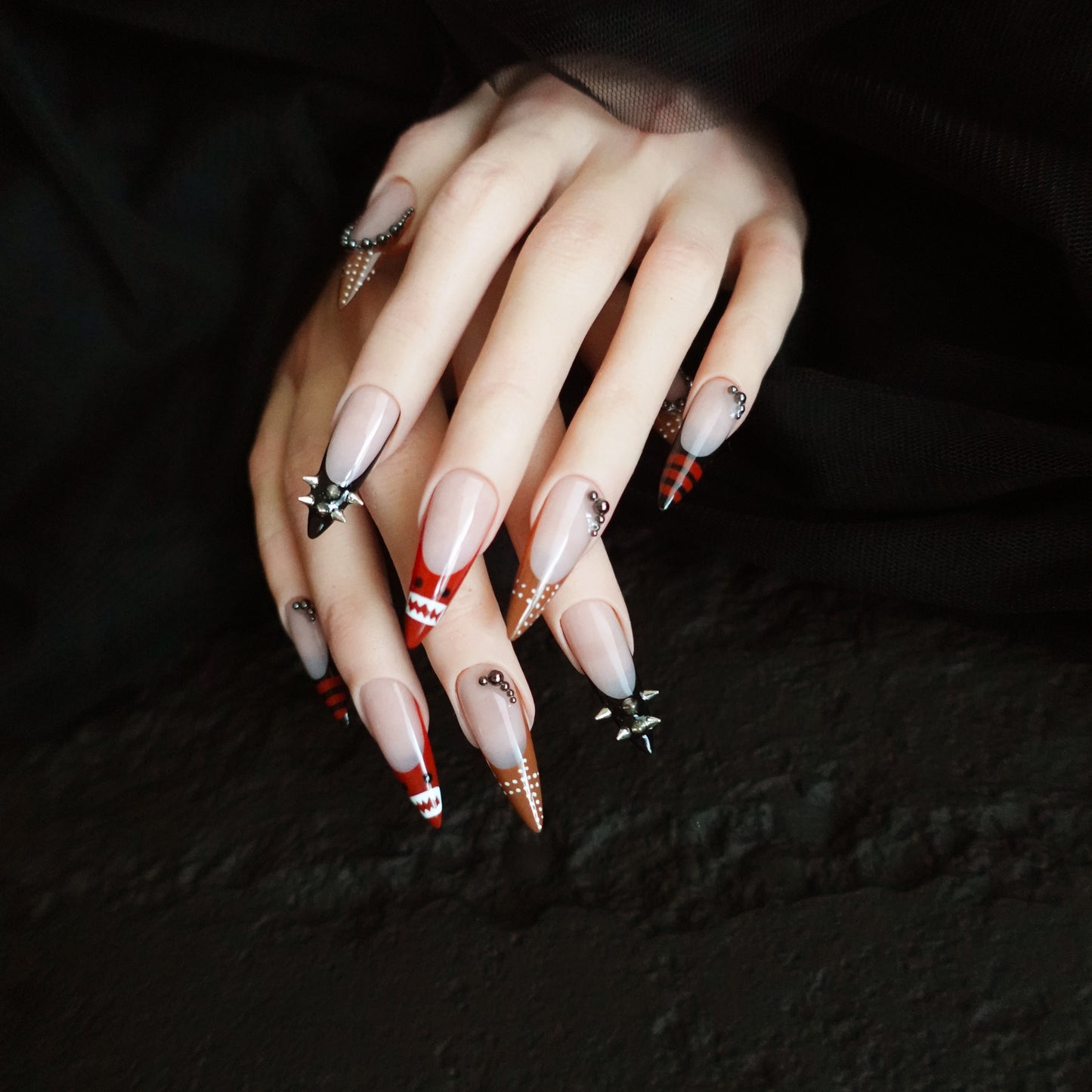 🌋 Raider Fangs  2509294