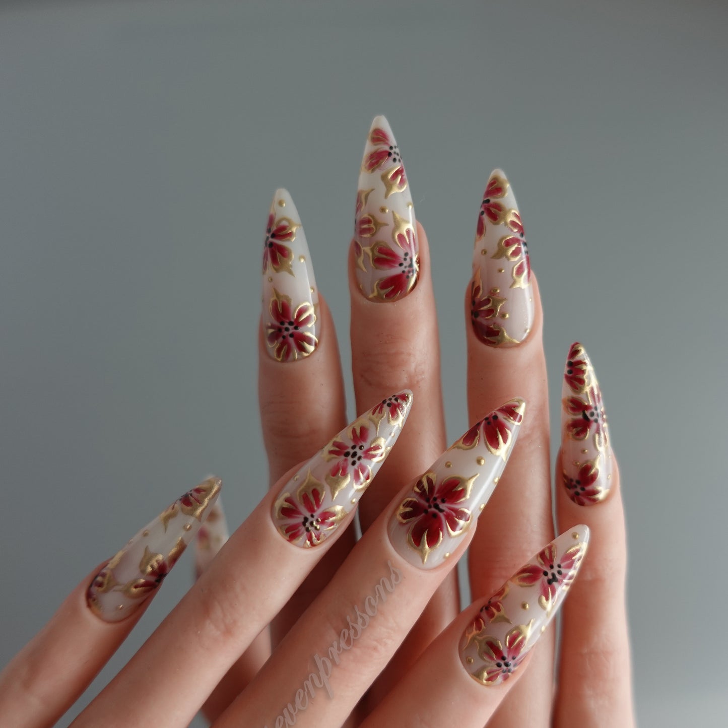 🌺 Crimson Petals  2510222