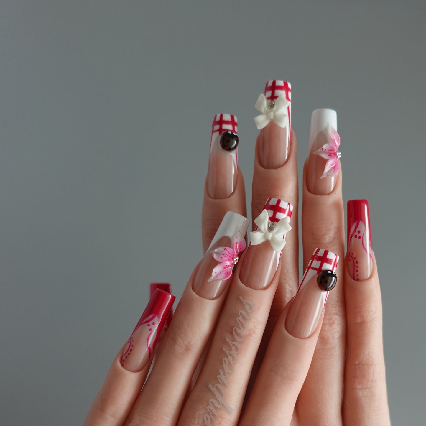 🎀 Strawberry Picnic  2510228