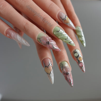 🌸 Molten Bloom  2510172