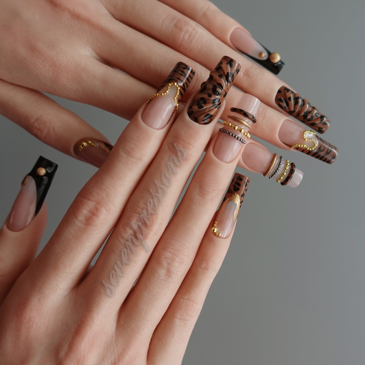 ✦ Gilded Wild Mirage   2512111