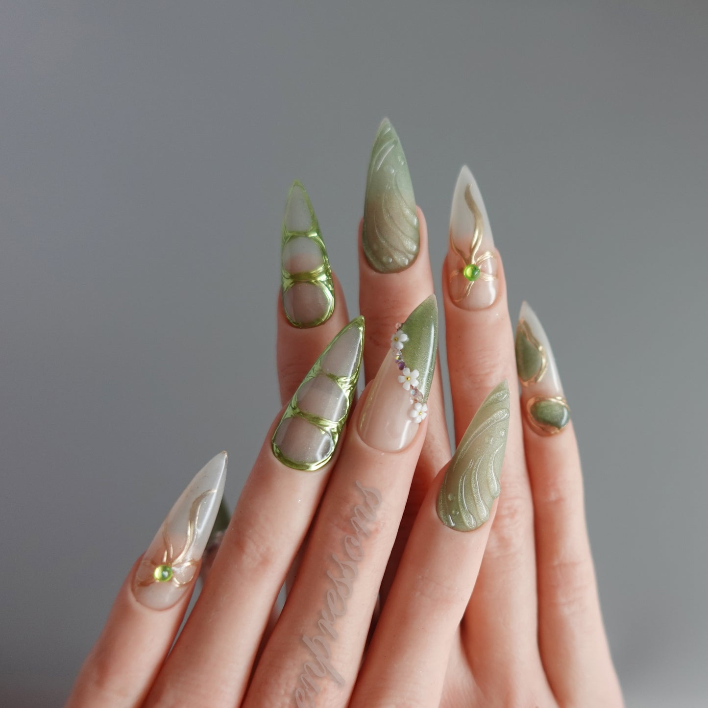 🪷  Whispering Grove  2510252