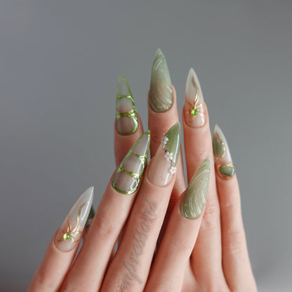 🪷  Whispering Grove  2510252