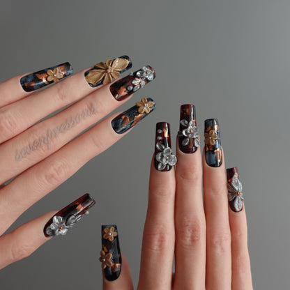 ✨ 🦂 Molten Monarch  2512091