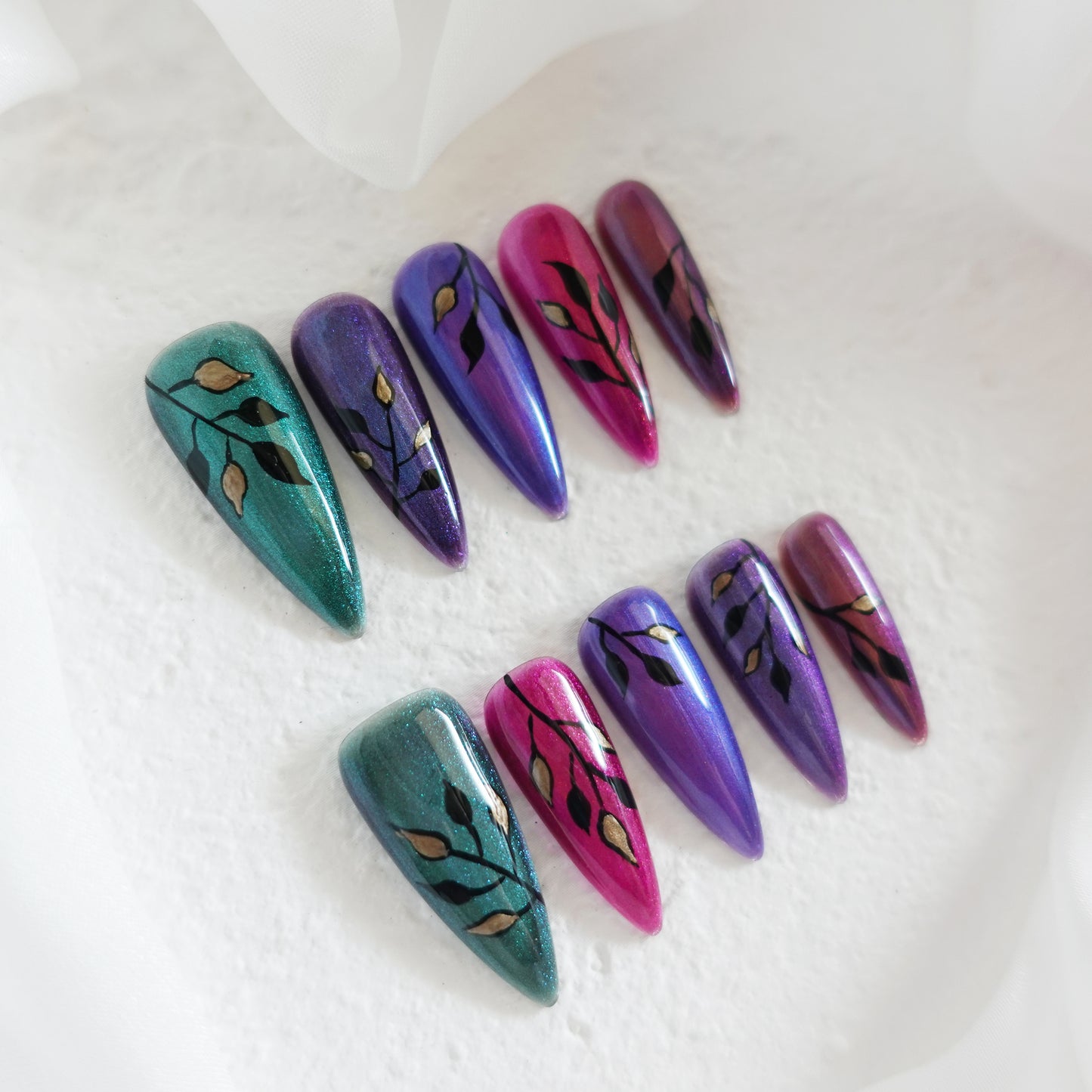 🌿 Product Name: Twilight Botanica 2505302