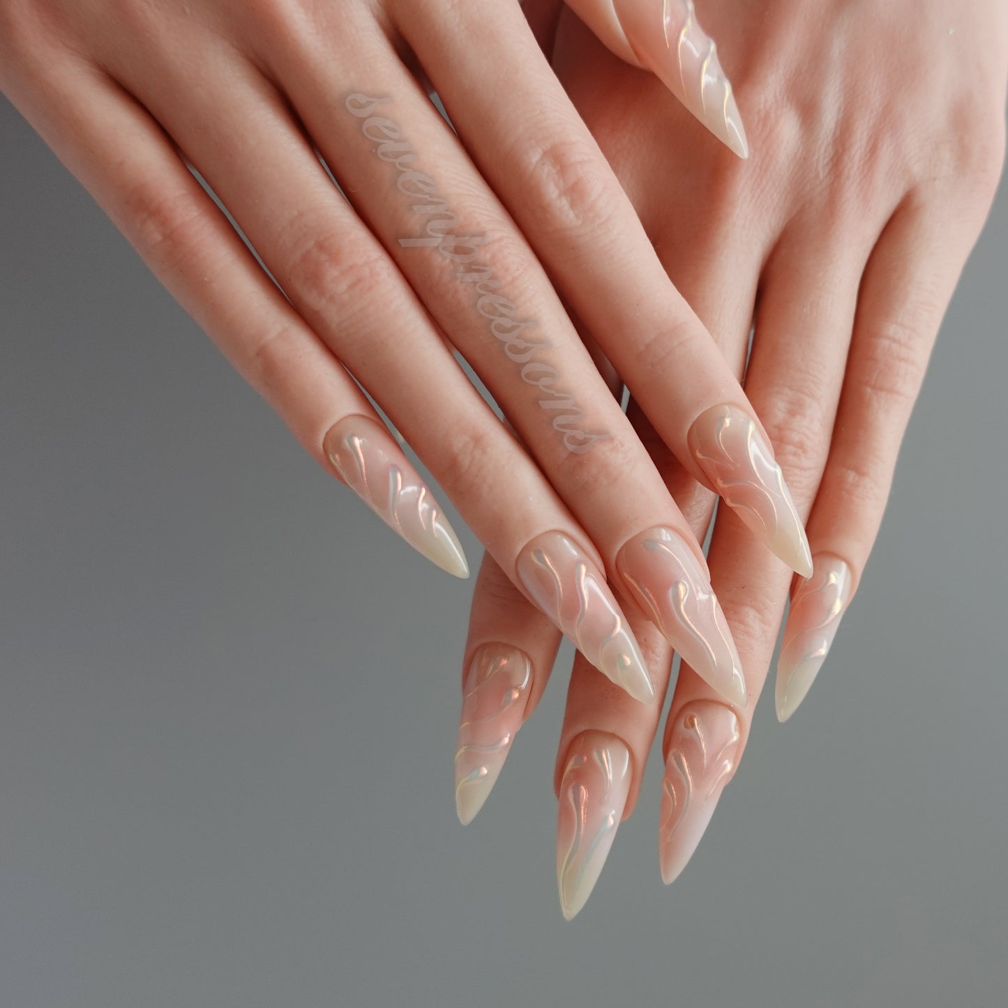 🌸 Ethereal Whisper  2510246