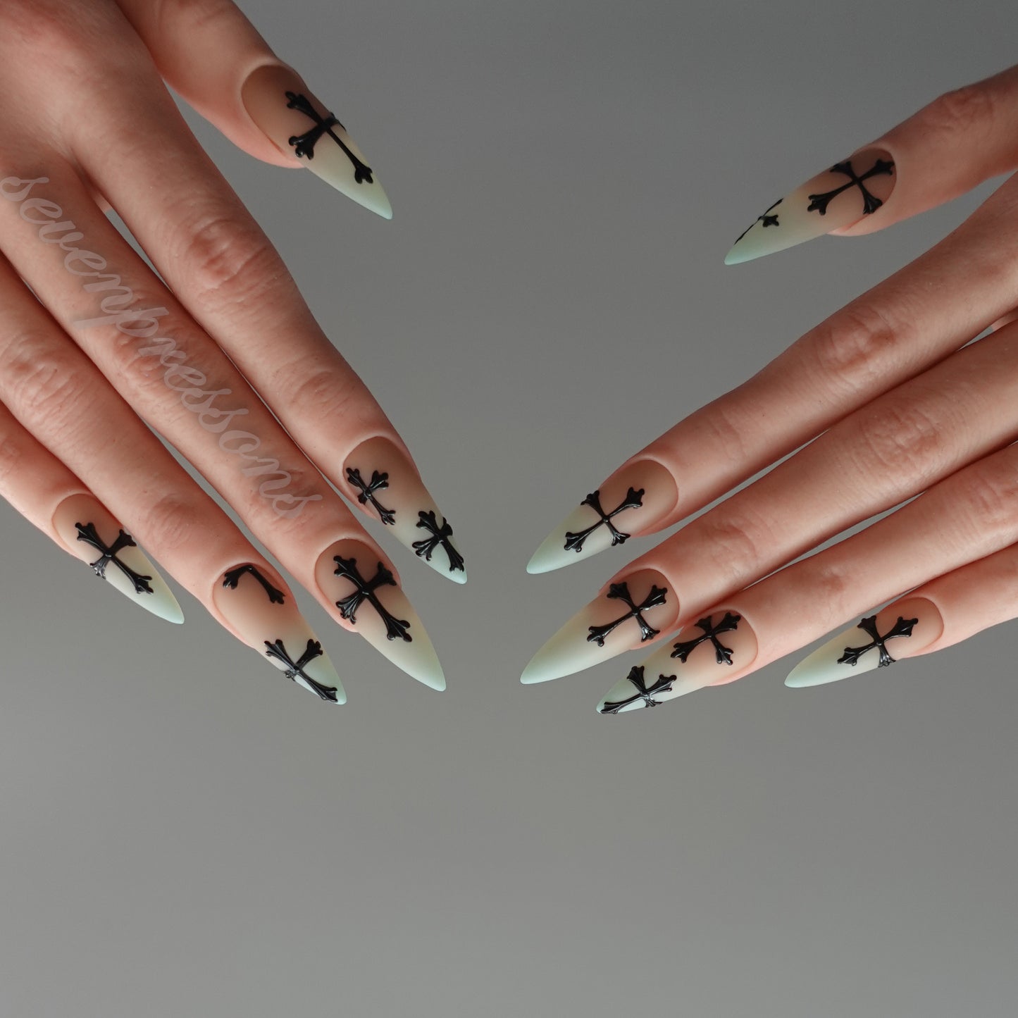 ✠ アイボリー・クロス・ベネディクション  2512134