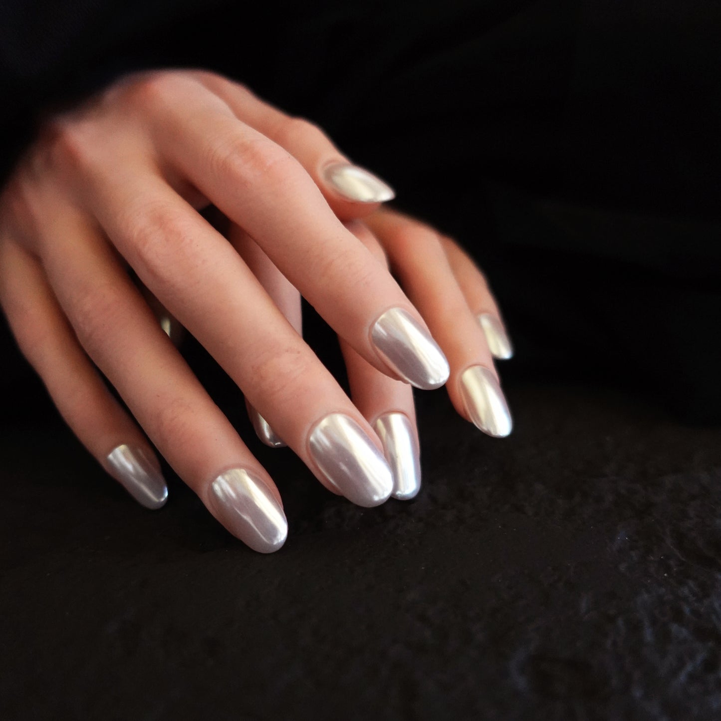 🖤  Lunar Veil  2507252