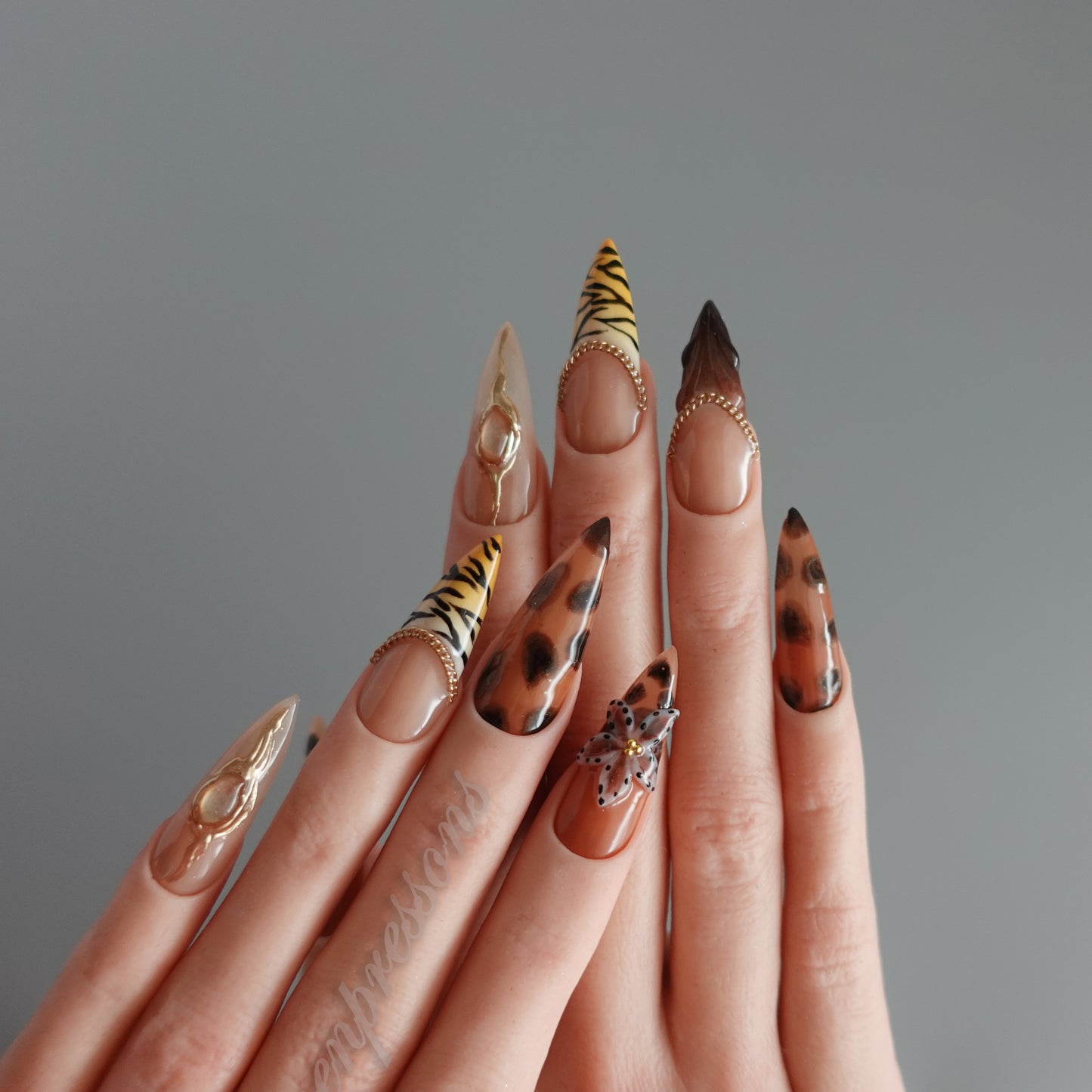 🩶 Savage Bloom  2510261