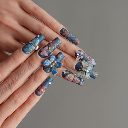 🦋 アジュール・バタフライ・ガーデン 2512332