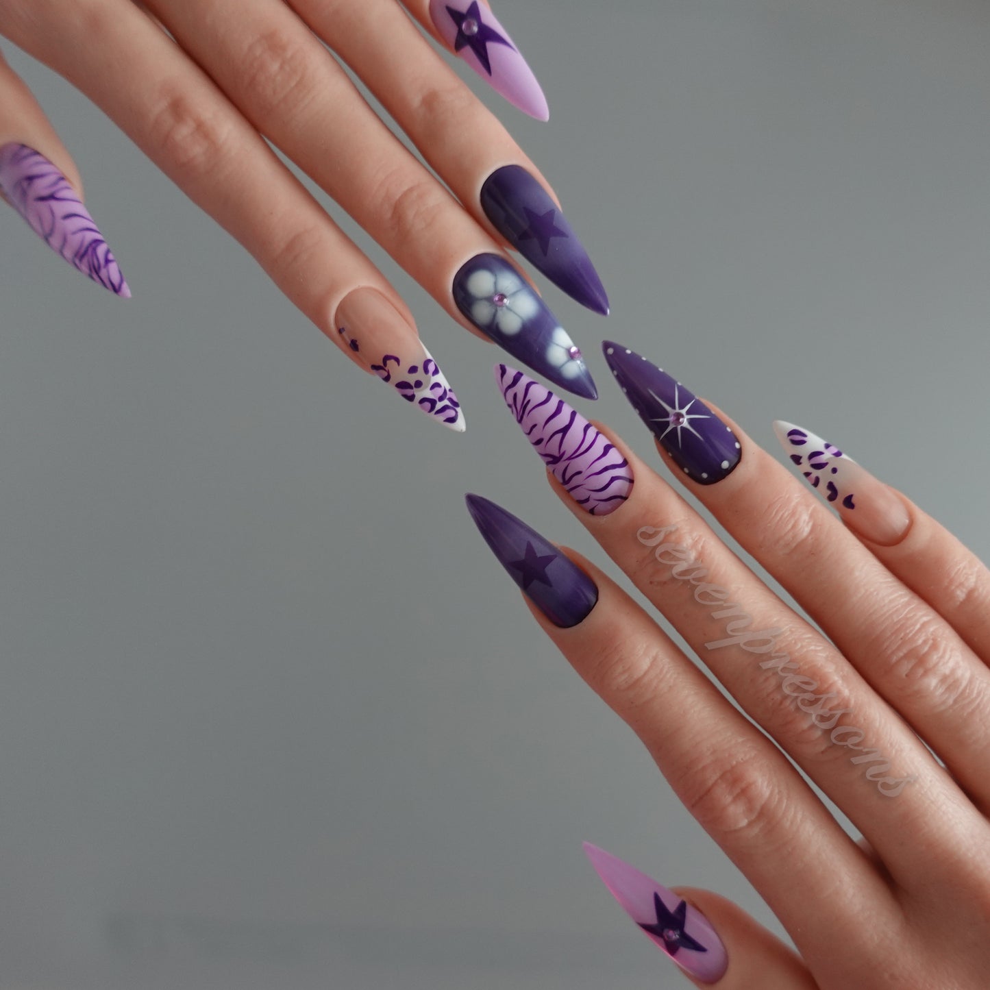 🌌 Starlit Stripes  2510238