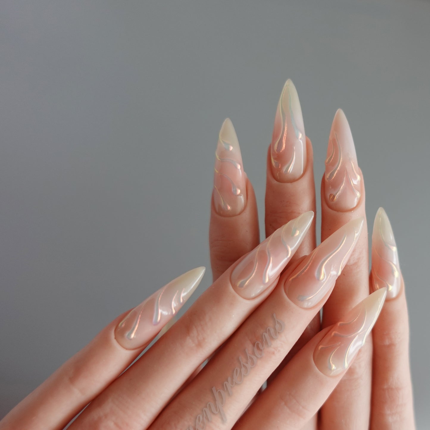 🌸 Ethereal Whisper  2510246