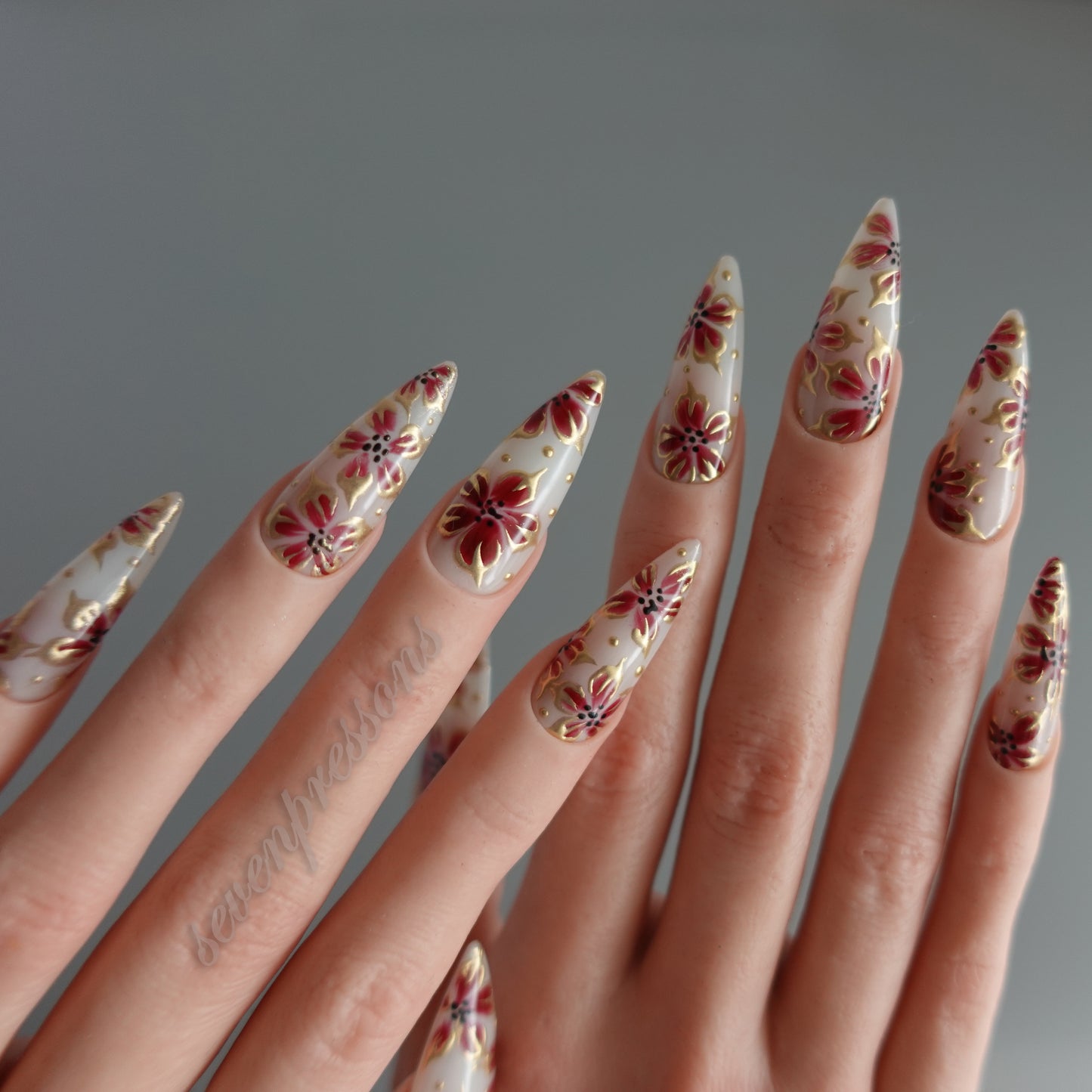 🌺 Crimson Petals  2510222