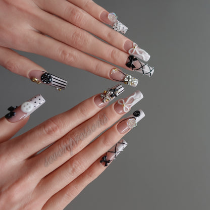 🎀 Midnight Dollhouse 2511288