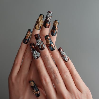 ✨ 🦂 Molten Monarch  2512091