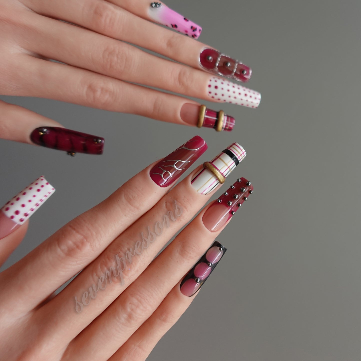 🍒 Berry Mosaic Muse   2511284