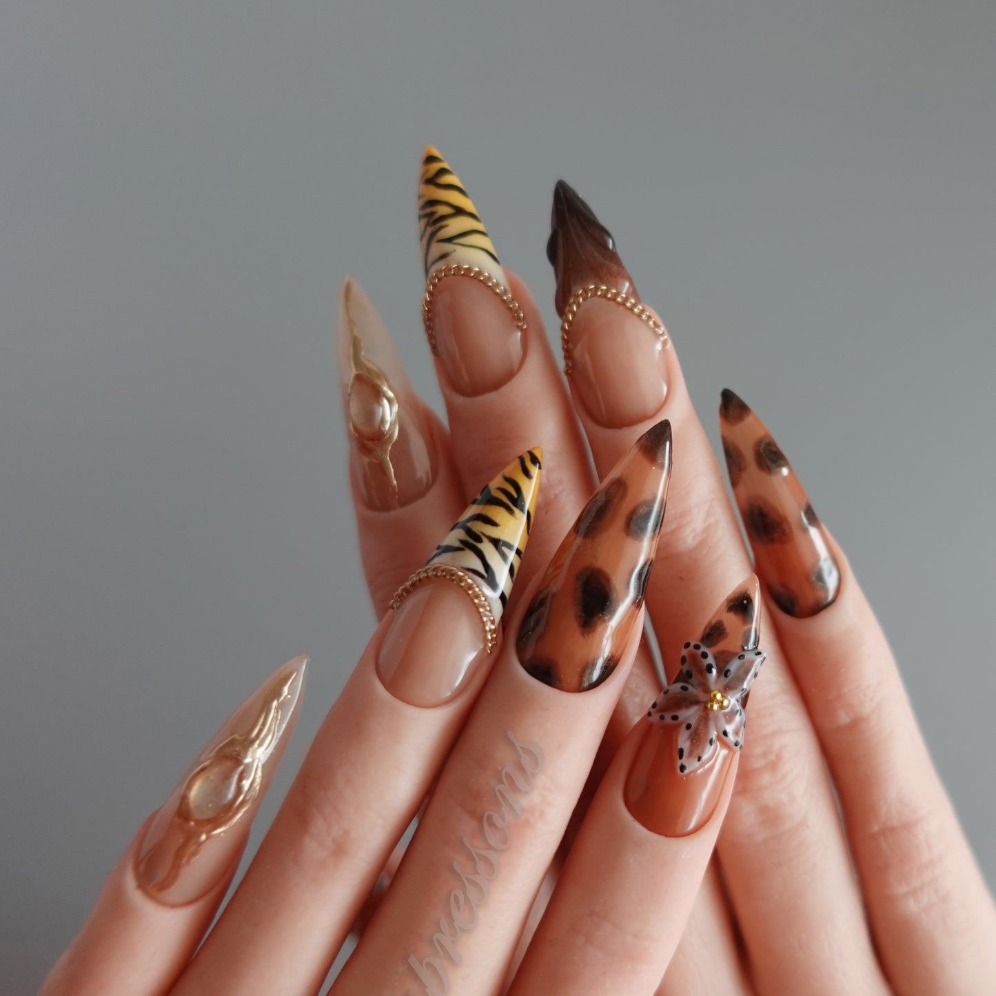 🩶 Savage Bloom  2510261