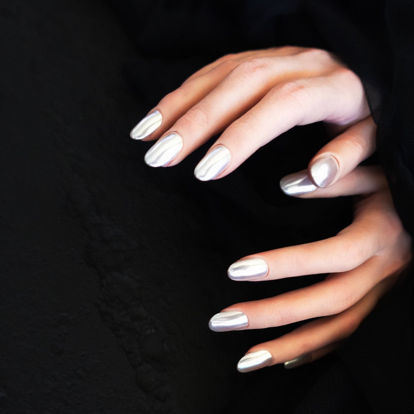 🖤  Lunar Veil  2507252