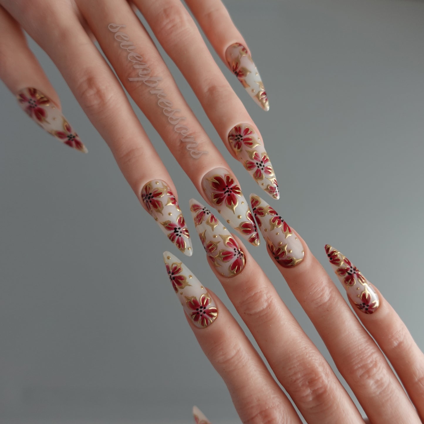 🌺 Crimson Petals  2510222