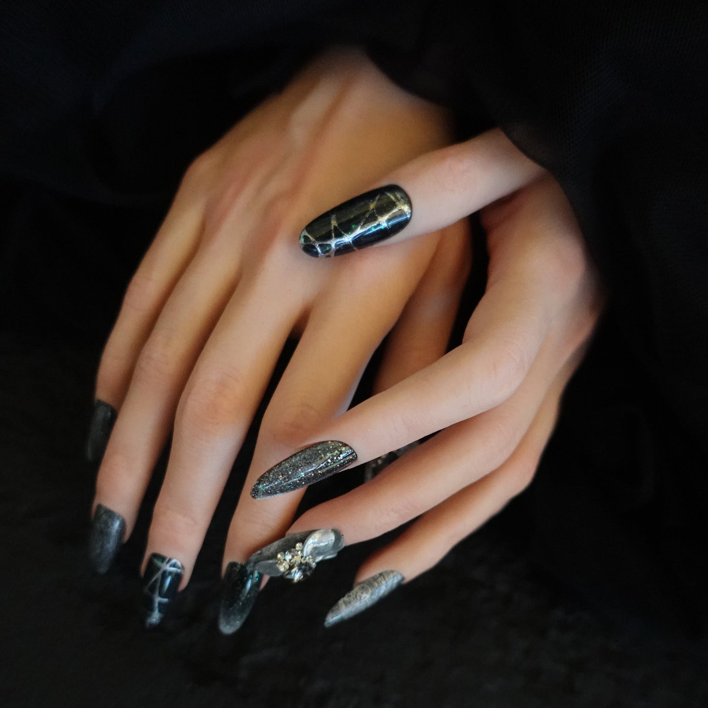 🌑 Chrome Nocturne  25072510