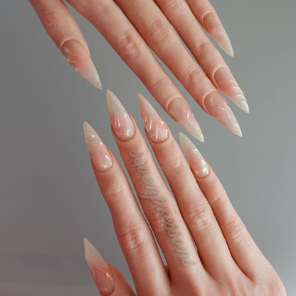 🌸 Ethereal Whisper  2510246