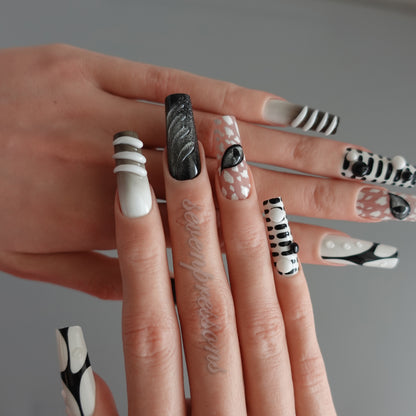 🖤 Midnight Reflex — 3D Vision Nails  2510231