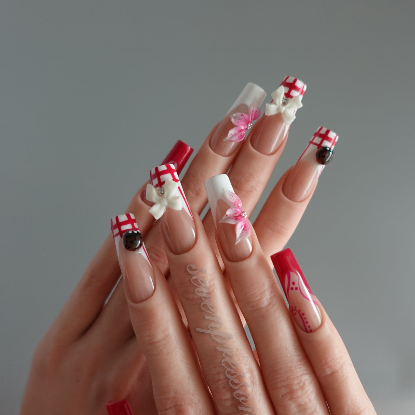 🎀 Strawberry Picnic  2510228