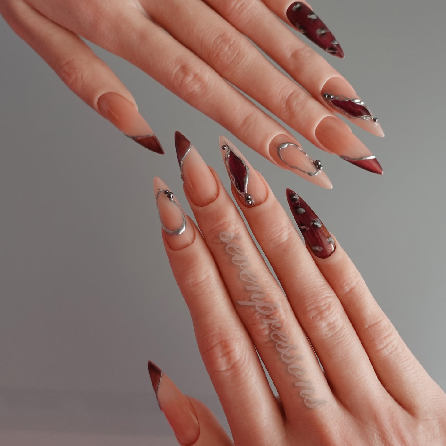 ❤️‍🔥 Crimson Alloy  2510262