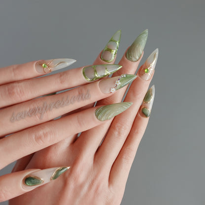 🪷  Whispering Grove  2510252