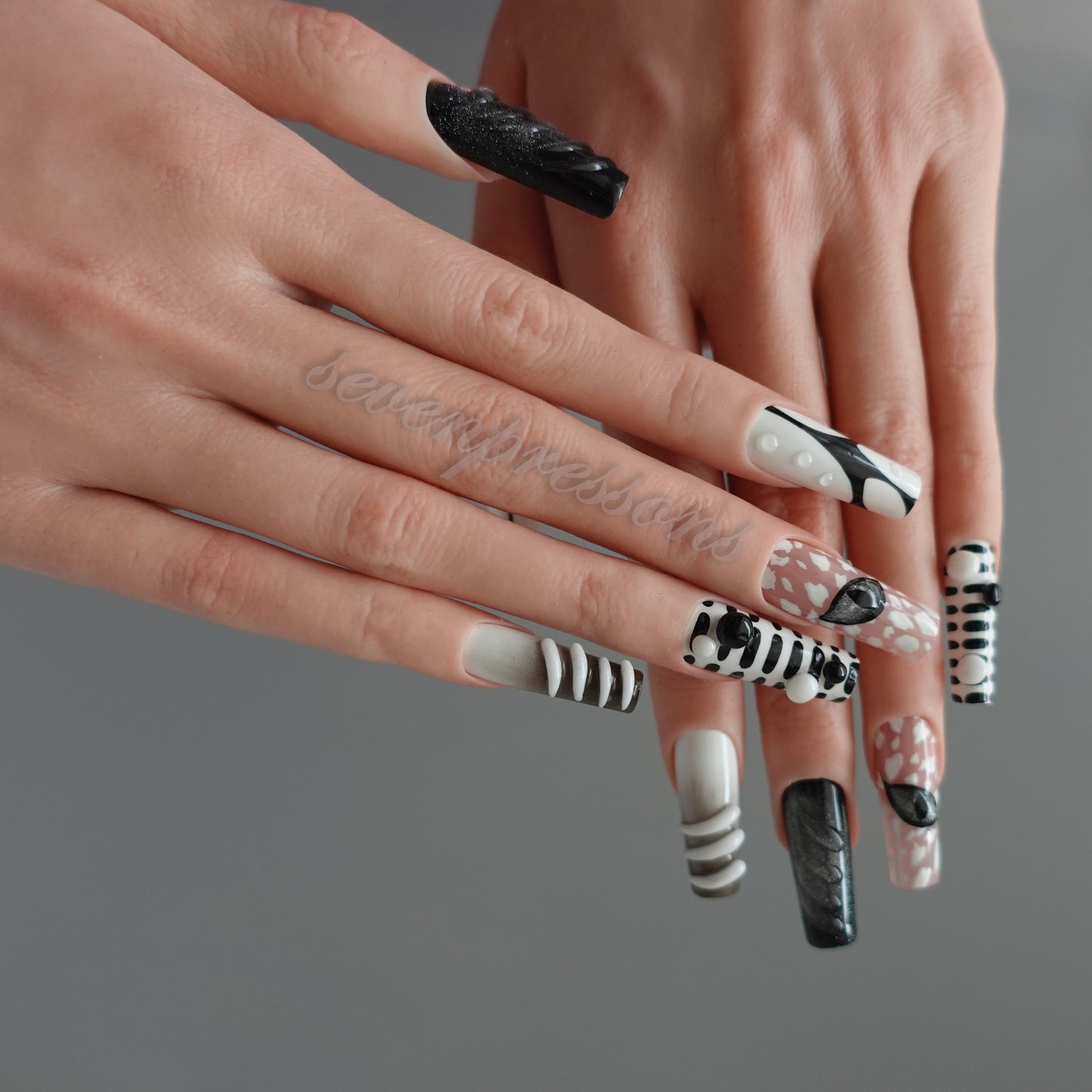 🖤 Midnight Reflex — 3D Vision Nails  2510231