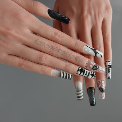 🖤 Midnight Reflex — 3D Vision Nails  2510231