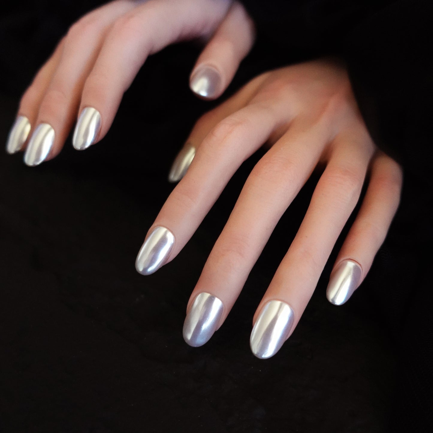 🖤  Lunar Veil  2507252