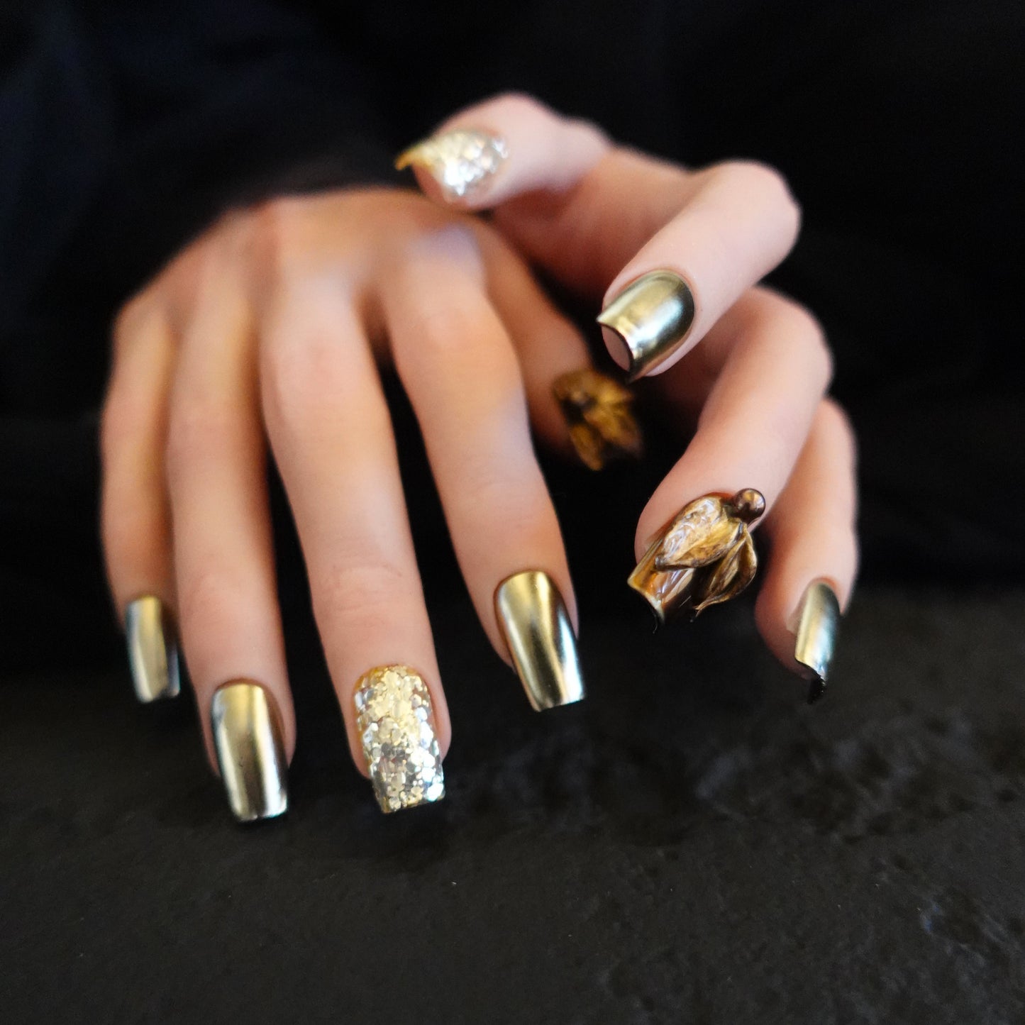 ✨ Product Name: Gilded Petal 2505204