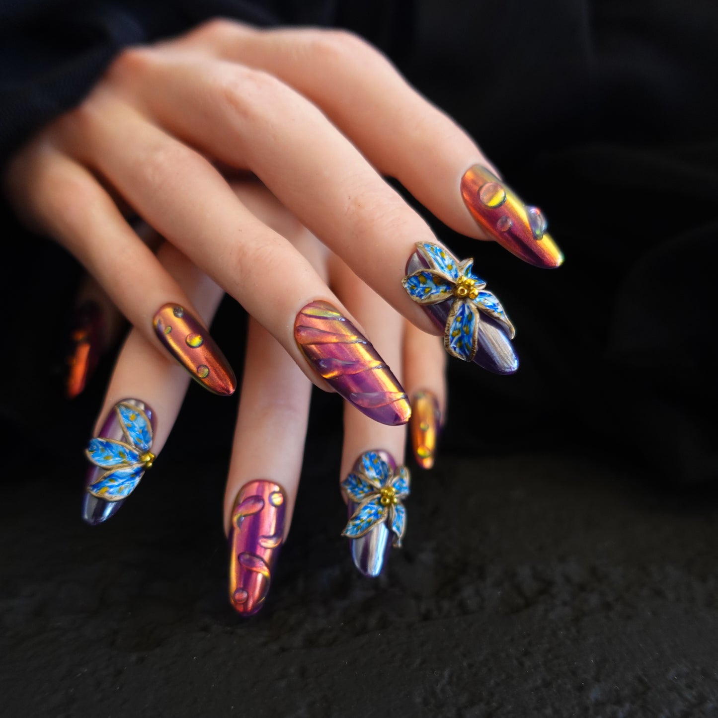 Electric Bloom  2507255