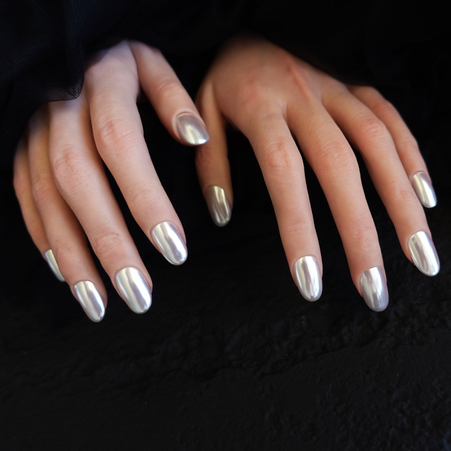 🖤  Lunar Veil  2507252