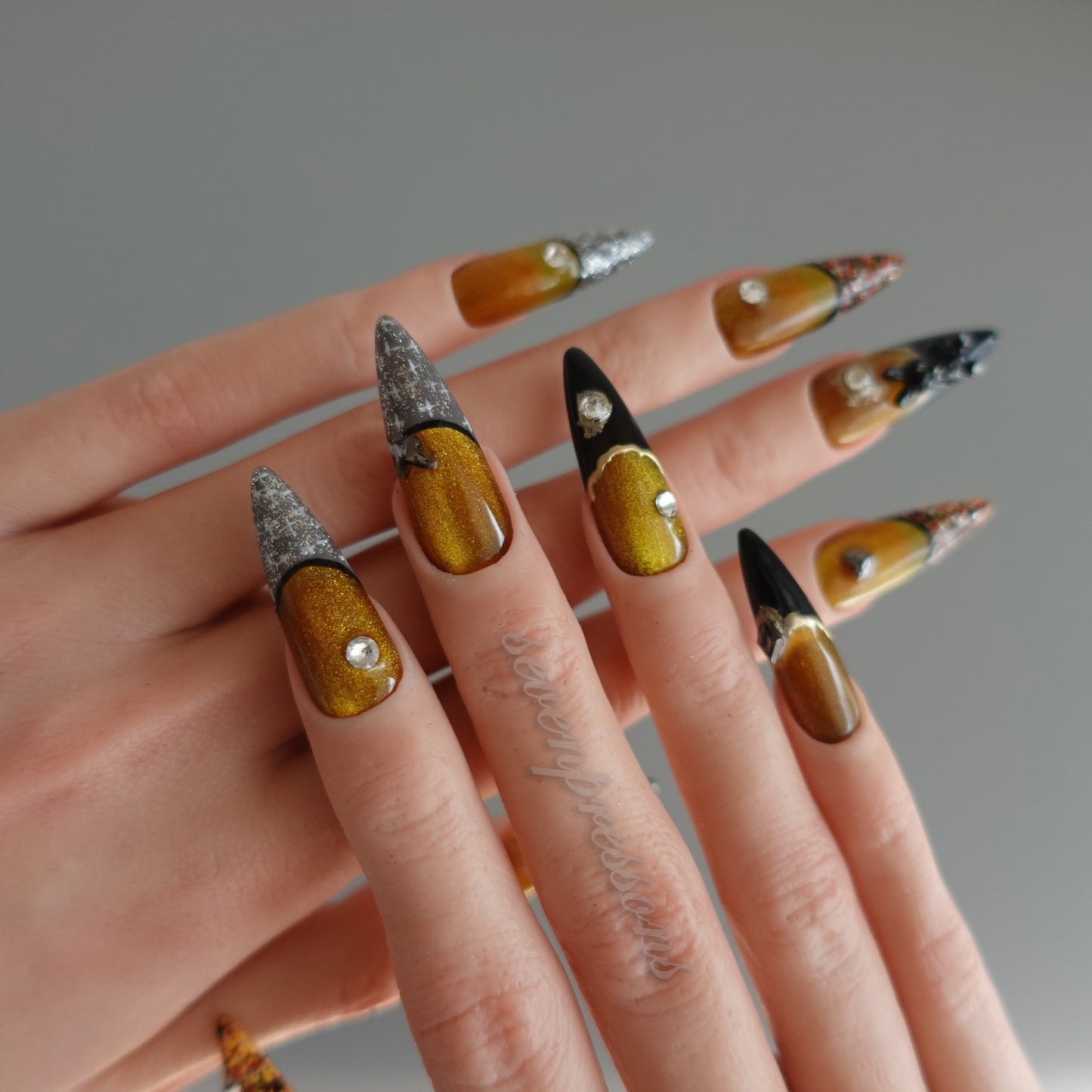 🖤 Golden Vice  2510177