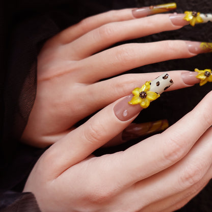 🌻 Product Name: Golden Ember 2505202