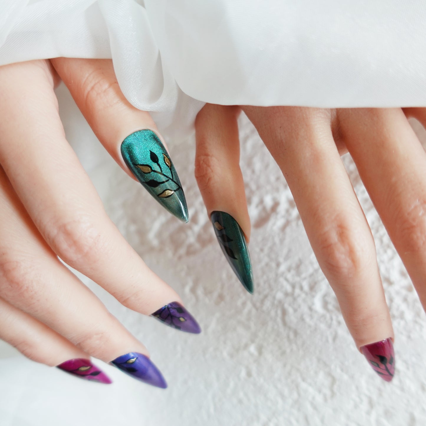 🌿 Product Name: Twilight Botanica 2505302